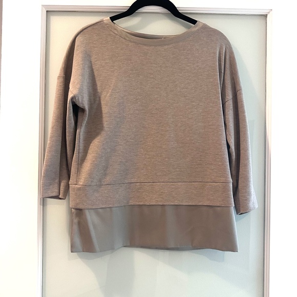 Peserico Trico Taupe Silk top size 38 made in Italy - Picture 2 of 7